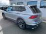 2021 GRAY /Black VOLKSWAGEN TIGUAN SE 4MOTION (3VV2B7AX6MM) with an 2.0L engine, Automatic transmission, located at 1960 Industrial Drive, Wasilla, 99654, (907) 274-2277, 61.573475, -149.400146 - Photo#2